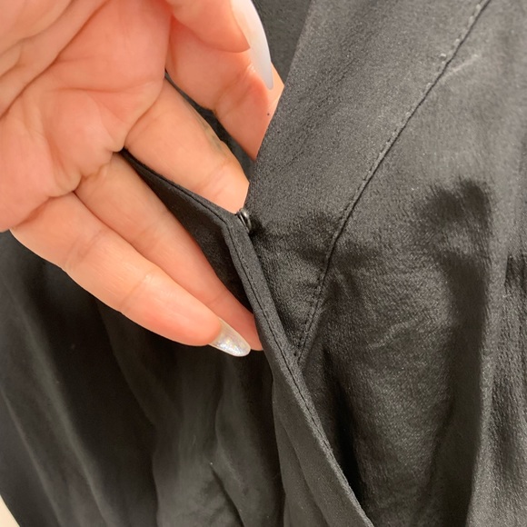 Aritzia Babaton Silk Black Romper Size Small - Picture 5 of 9
